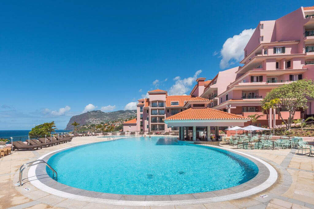 Vista Piscina do Hotel Pestana Royal no Funchal